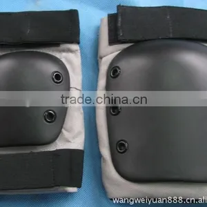 Roller Skate Protector Knee & Elbow & Wrist Pads Protector Gear for Ski and Skate thumbnail-3