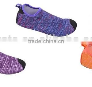Women and Men Quick Drying Aqua Water Shoes thumbnail-3