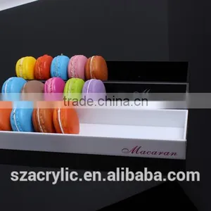 Acrylic Cake Dessert Display Storage Box Biscuit Storage Case thumbnail-3