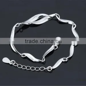Noble Simple Style Plain Silver Twisted Design 925 Sterling Silver Bracelet thumbnail-1