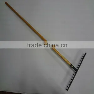 14 Teeth Wooden Handle Garden Leaf Rake thumbnail-1