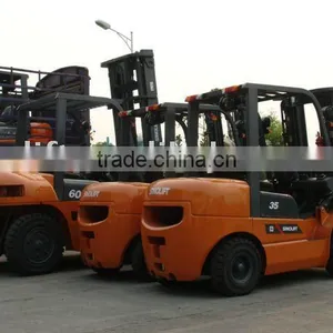 3.5t Diesel Forklift thumbnail-1
