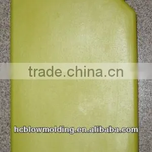 Plastic Ice Box thumbnail-1