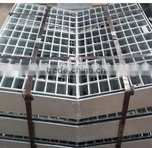 V-shaped Steel Grating thumbnail-1