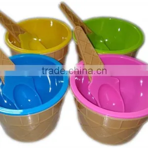 Set of 4pc Plastic Ice Cream Serving Bowls With Spoons thumbnail-1