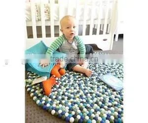 2017 Hot New Products Wholesale China Supplier Eco-friendly Baby Floor Mat Nepal Wool Felt Ball Rug Made in China thumbnail-1