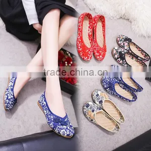 Zm50241b New Style Wholesale Women Shoes Embroidery Flat Cloth Shoe thumbnail-2
