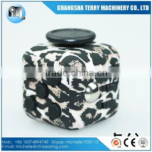 Camouflage Magic Silicone Fidget Cube for Gifts and Stress Relief thumbnail-5