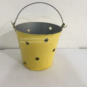 Metal Garden Planter thumbnail-1