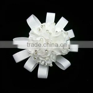 Fashion Handmade Crystal Brooches thumbnail-1