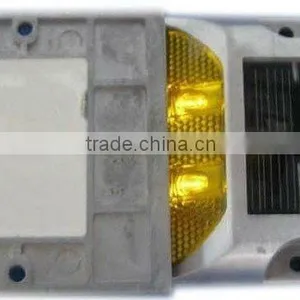 2pcs/side LED Aluminium Solar Road Stud;RED/YELLOW/BLUE/WHITE /GREEN Color Optional thumbnail-1