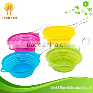 LFGB Standard Stainless Steel Long Handle Collapsible Silicone Colander thumbnail-1