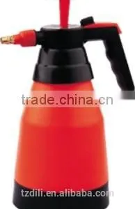 1L Red Garden Bottle Sprayer,PP Handle Pump Garden Sprayer thumbnail-1