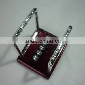 GM412 Newton Pendulum Newton's Cradle Balance Balls Newton Cradle thumbnail-1