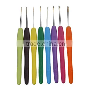 Hot Sale At Random 13.5cm Plastic Aluminum Crochet Hooks thumbnail-1