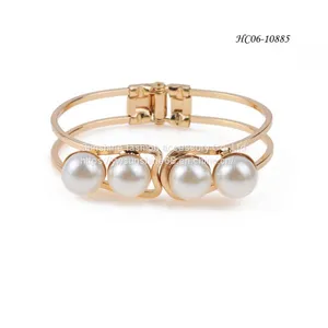 Customized Fashion Bangle Cuff HC06-10885 Stainless Steel Bangles Wholesale Imitation Pearl Bracelets thumbnail-2