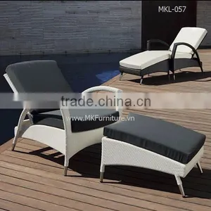 New Design Wicker Outdoor Rattan Sun Lounger Furniture thumbnail-1