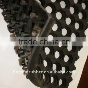 Restaurant Use Hollow Rubber Floor Mat thumbnail-1