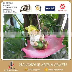 Outdoor Ceramic Dwarf Figure and Iron Umbrella Garden Ornament Lively Animal Statues Metal Bird Feeder thumbnail-1