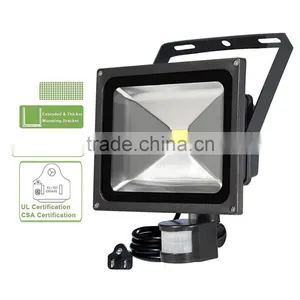 High Lumen Outdoor Ip65 30w Led Solar Garden Light thumbnail-3