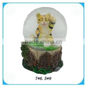 Beautiful Resin Easter Water Globe For Kids thumbnail-1