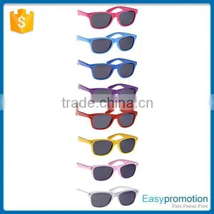 New and Hot Strong Packing Bulk Wholesale Cheap Sunglasses in Many Style thumbnail-6
