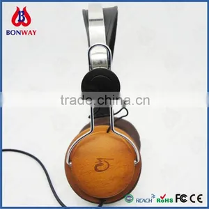 Professional OEM Wooden Headphone thumbnail-4
