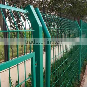 Green Pvc Coated Welded Wire Mesh Fence thumbnail-1