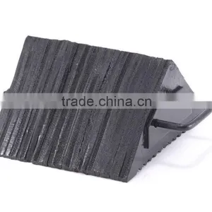 Rubber Wheel Chock With Handle thumbnail-1