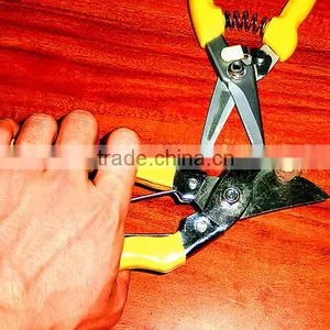 Yellow BY-pass Pruners thumbnail-3