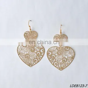 Filigree Earrings Metal Hollow Painting Heart Earrings thumbnail-5