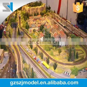 Ho Scale Model Railroad With Train Cars and Mini Figures thumbnail-2