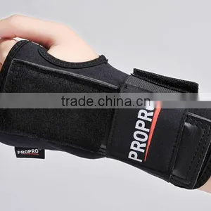 Wholesale Price Wrist and Palm Saver Slide-On Wrist Guard Roller Derby Skate thumbnail-3