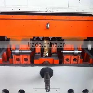 High Speed Roll Creasing Die Cutting Machinery For Noodle Packing Box thumbnail-1