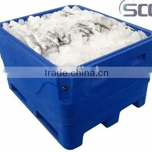 Insulated Fish Tub Keeping Ice With Fish thumbnail-1