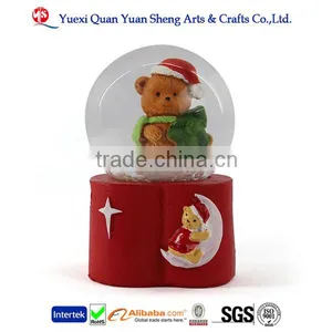Polyresin Bear Snow Globe thumbnail-1
