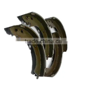 K6715 MB 858876 for Mitsubishi Canter Brake Shoe thumbnail-1