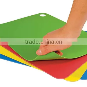 4pcs In1 Set Anti-skid Flexible Plastic Chopping Mats thumbnail-2