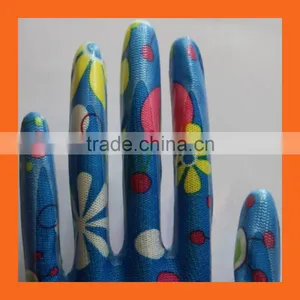 Garden Girl Water Resistant Weeding Gloves With Nitrile Palm thumbnail-2