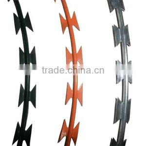 Концертинная рязаная колючая проволока Bto30 Cbt60 thumbnail-2