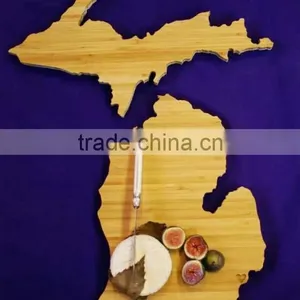 FDA&LFGB, New Design With Country Shape of Bamboo Cutting Board thumbnail-1