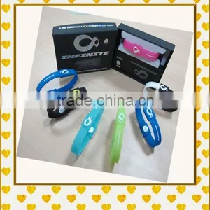 Logo Printing Christmas Gift Ionic Rubber Silicone Wristband thumbnail-1
