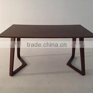 Leisure Round Table thumbnail-2