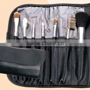Cosmetis Brush thumbnail-1