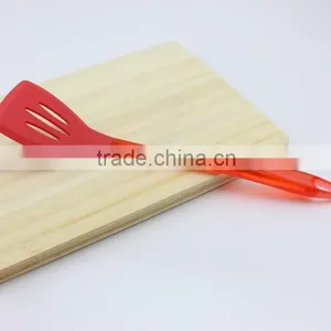 Silicone Kitchen Cooking Tool Slotted Pancake Turner thumbnail-1
