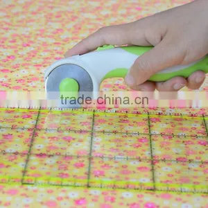45mm Soft Grip Rotary Scrapbooking Cutter Diy Tools thumbnail-4