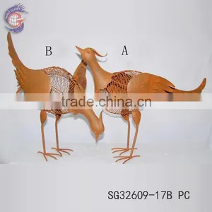 Garden Ornaments of Rusty Metal Peacock Sculpture for Sale thumbnail-1