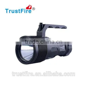 2016 Hot!!! DF009 Cree Led Flashlight Using One CREE XHP70 , 4* 18650 Rechargeable Li-Ion Battery for This Diving Flashlight thumbnail-1