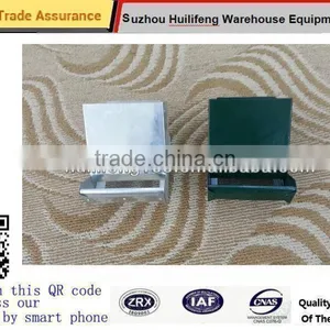 1.25 LBS Metal Hanging Rabbit Feeder 13X16.5X13CM thumbnail-2