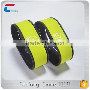 MIFARE Classic 4K NFC Silicone Wristband Cheap Rfid Wristbands thumbnail-3